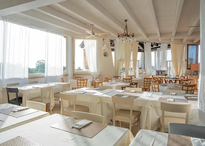 Hotel Baia Del Porto