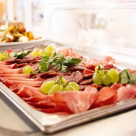 Baia Del Porto فندق 4*