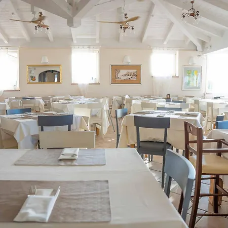 Baia Del Porto فندق 4*