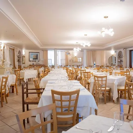 Baia Del Porto 4* 波尔托奥蒂罗卢