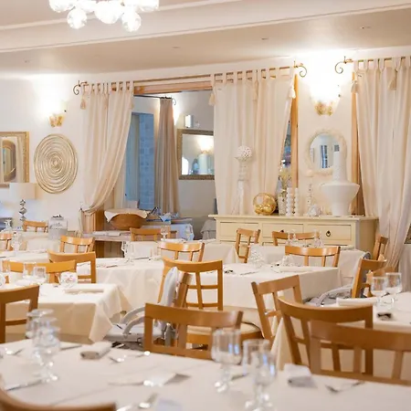Baia Del Porto 4* 波尔托奥蒂罗卢