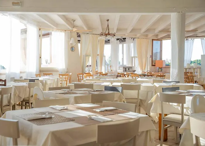 Baia Del Porto فندق بورتو أوتيولو