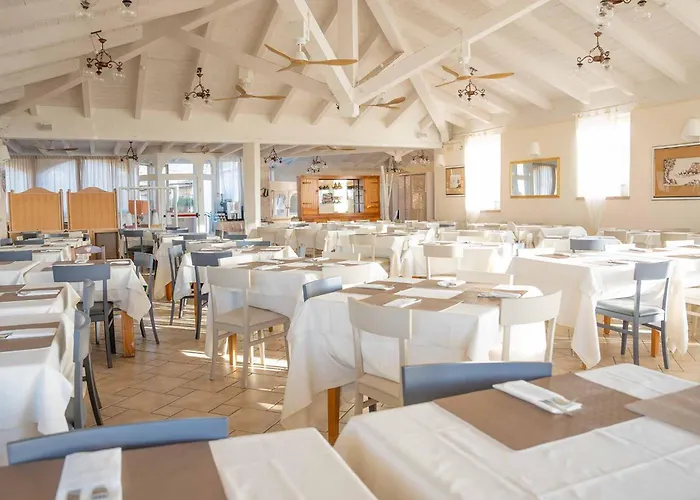 Baia Del Porto فندق بورتو أوتيولو