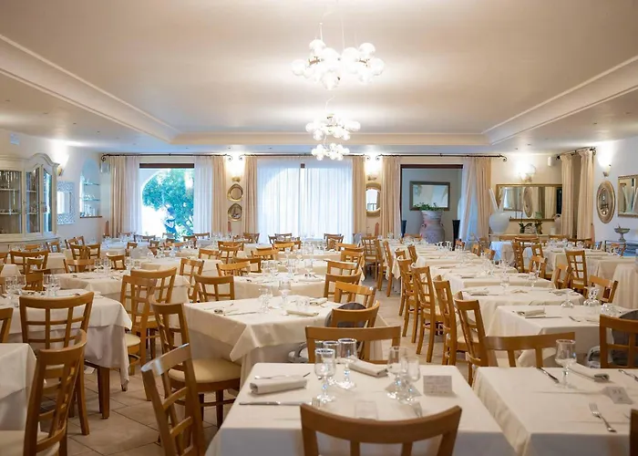 Baia Del Porto 4* بورتو أوتيولو