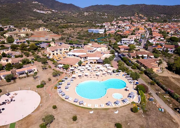 Baia Del Porto فندق 4*